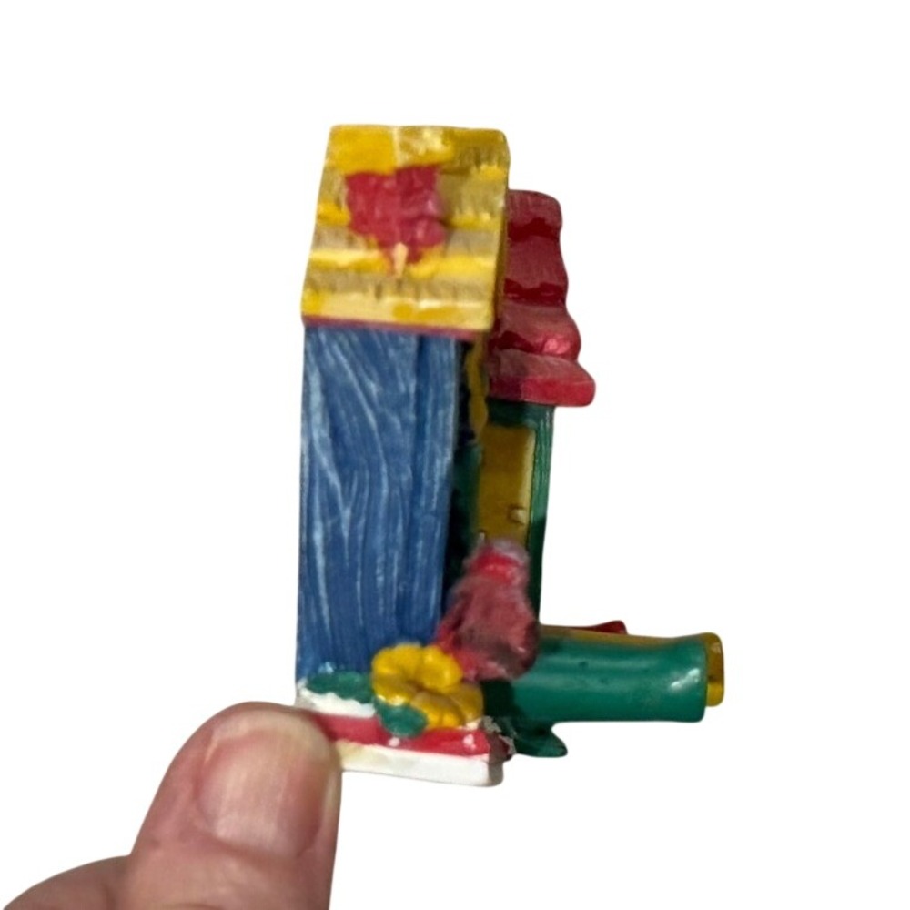 Colorful Birdhouse Wall Hooks Rack Cottage Garden Resin Hanging Organizer 1990s - Picture 4 of 6